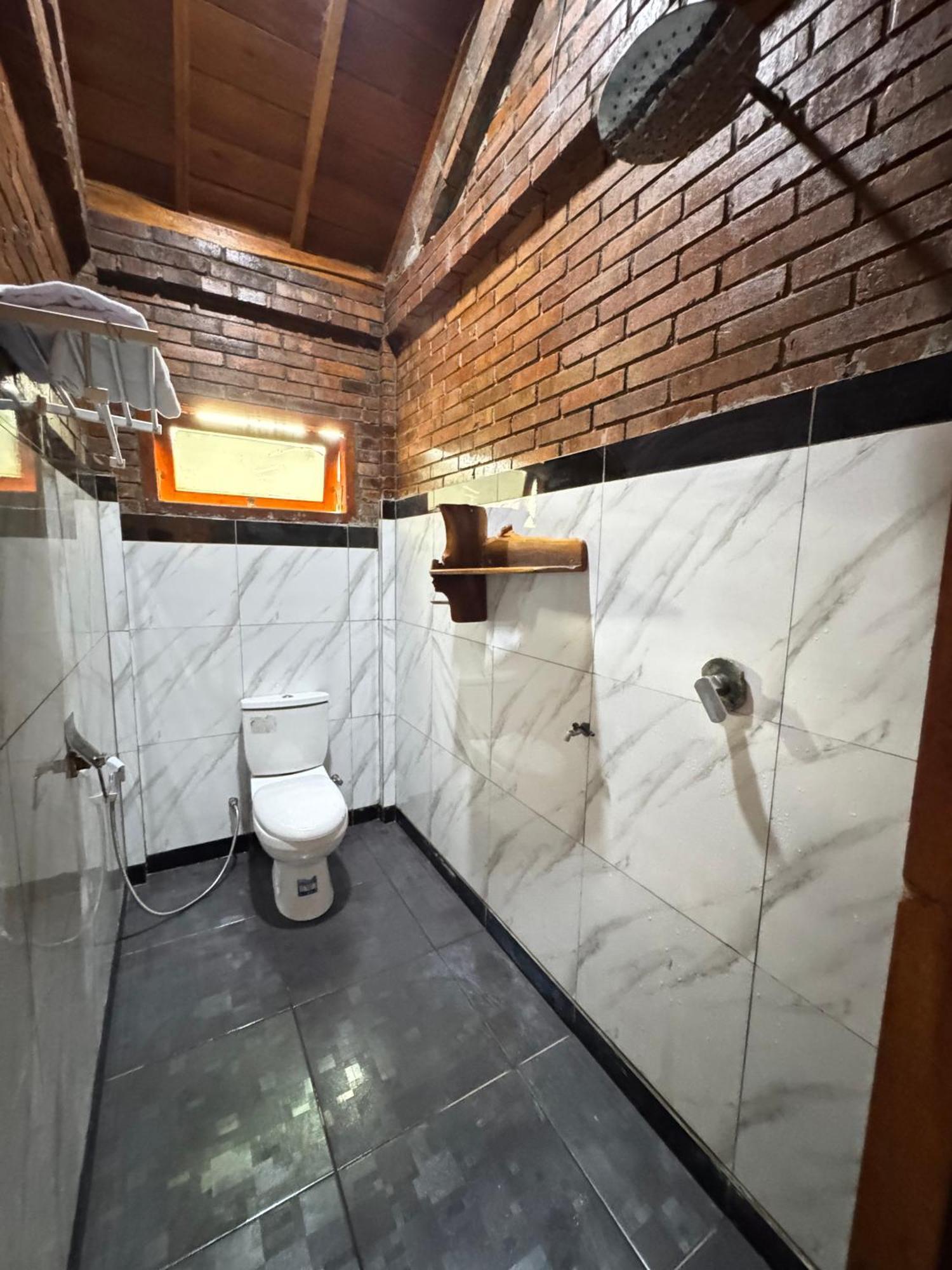 Banjarnegara Jolotundo Lodge المظهر الخارجي الصورة